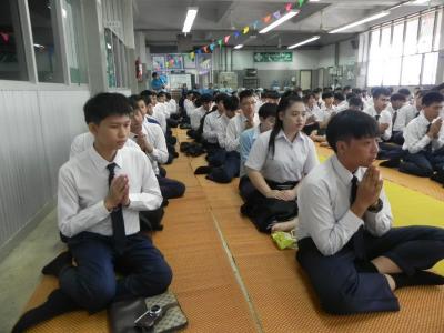 ทำบุญตักบาตรวันคล้ายวันสถาปนาวิทยาลัย