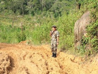 ปลูกป่าให้ช้าง เขตรักษาพันธ์สัตว์ป่าภูหลวง 23 ส.ค. 57