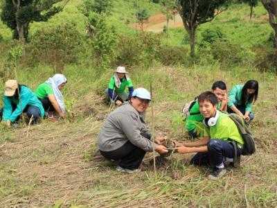 ปลูกป่าให้ช้าง เขตรักษาพันธ์สัตว์ป่าภูหลวง 23 ส.ค. 57