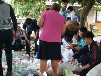 กิจกรรมชมรมอนุรักษ์ ฯ 22/07/58กษ์ธรรมชาติ