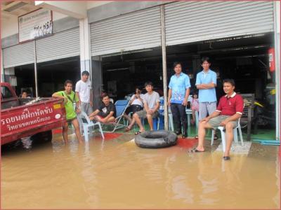 สถานการณ์น้ำท่วมช่างยนต์ 2554