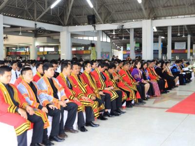 60-รับประกาศนียบัตร 2560(2)