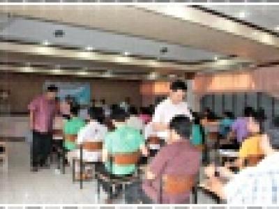 ประเมินครูจ้างสอนและเจ้าหน้าที่ธุรการ