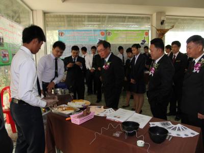 ประเมินสถานศึกษารางวัลพระราชทาน 2556