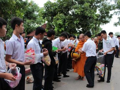 58-ทำบุญตักบาตรวันคล้ายวันสถาปนาวิทยาลัย 2