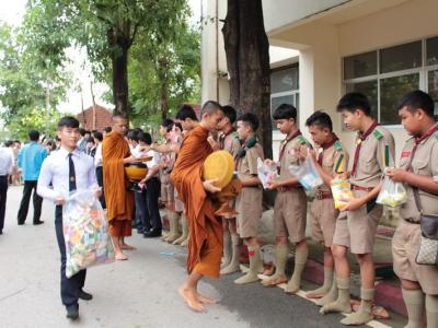 58-ทำบุญตักบาตรวันคล้ายวันสถาปนาวิทยาลัย 2