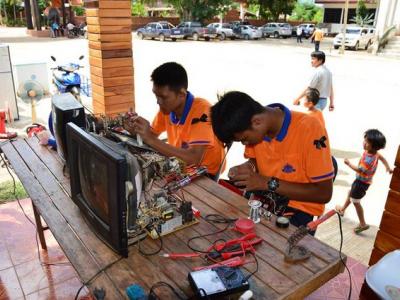 60-ศูนย์ซ่อมสร้างเพื่อชุมชน Thailand 4.0 (2)