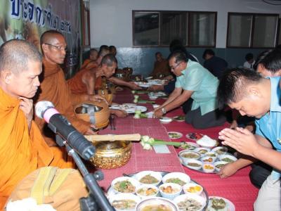 ทำบุญตักบาตรวันคล้ายวันสถาปนาวิทยาลัย