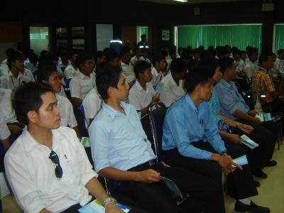 นักเรียน ปวช.1 ศึกษาดูงานโรงไฟฟ้าภูเขียว (1)