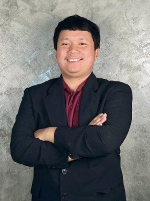 นายอาณัต ศรีบุรินทร์