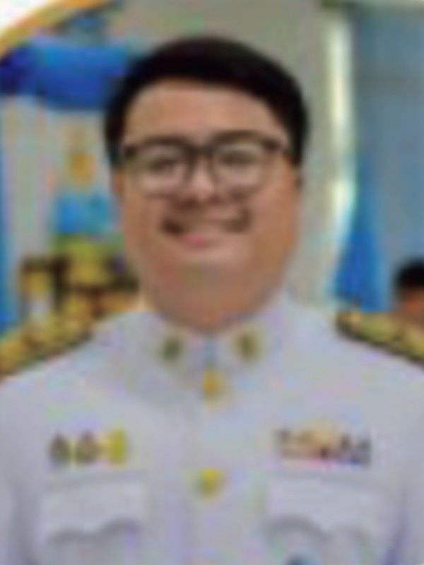 นายวชิรวิชญ์ ผาดำ