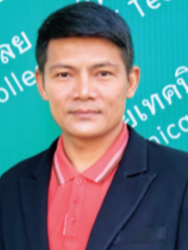 นายนรังสรรค์ ศรีน้อย