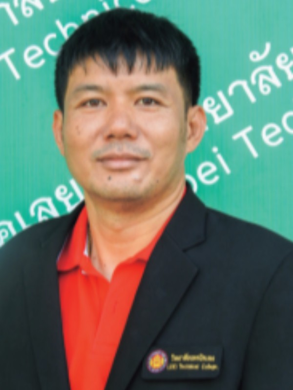 นายดำรงศักดิ์ ไชยจักร์