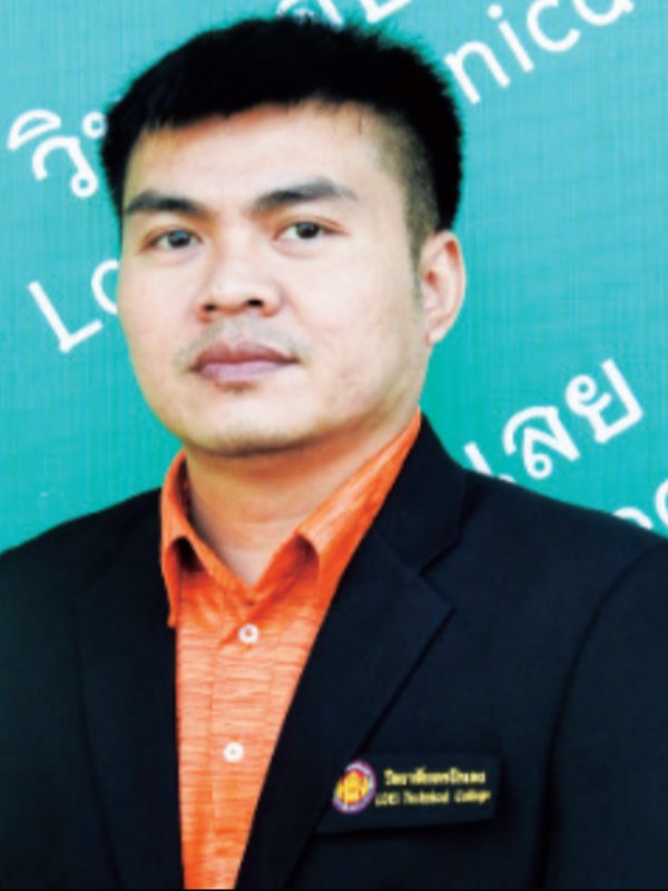 นายนุกูล ศรีภูทอง