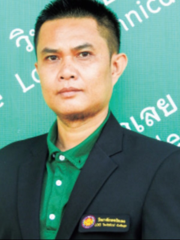 นายขวัญชัย เนตรแสงศรี
