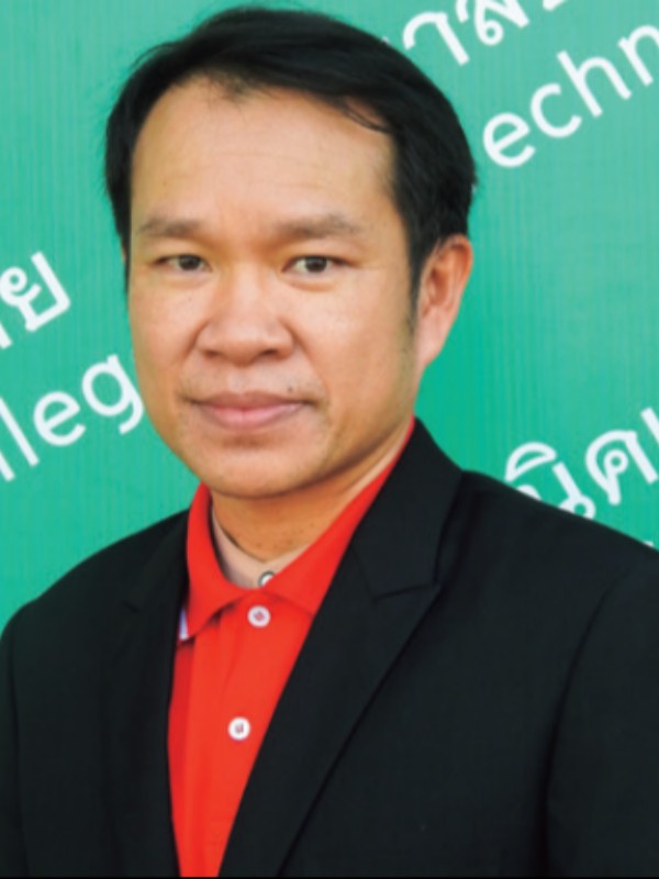 นายประพันธ์    ยะคำป้อ