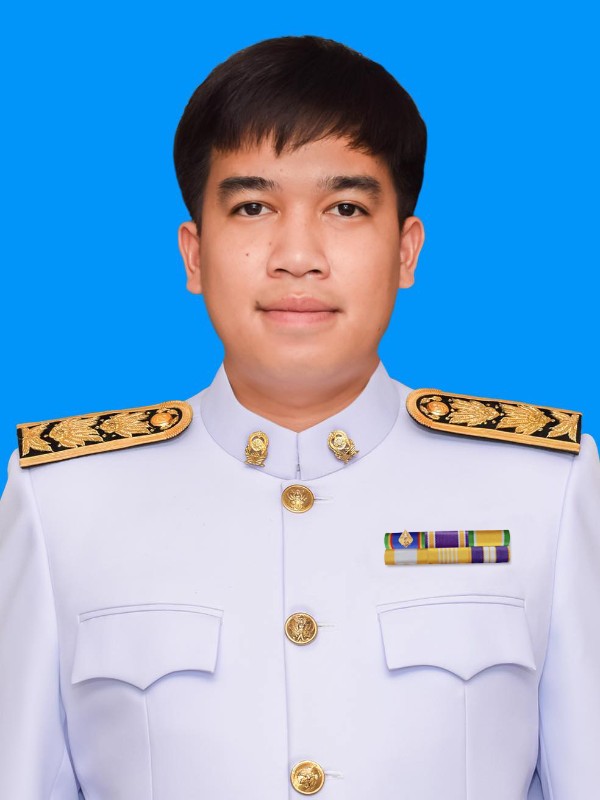 นายกรรัก พร้อมจะบก