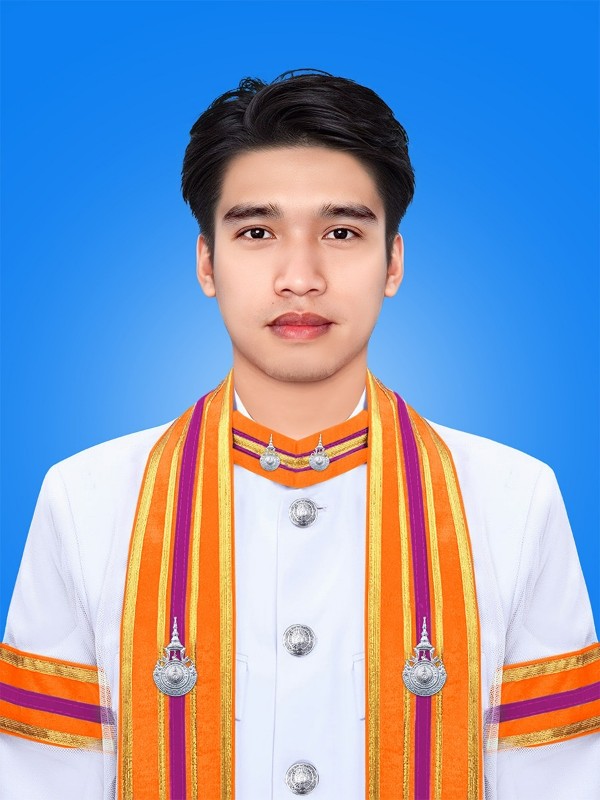 นายวิทยา พ่อค้าช้าง